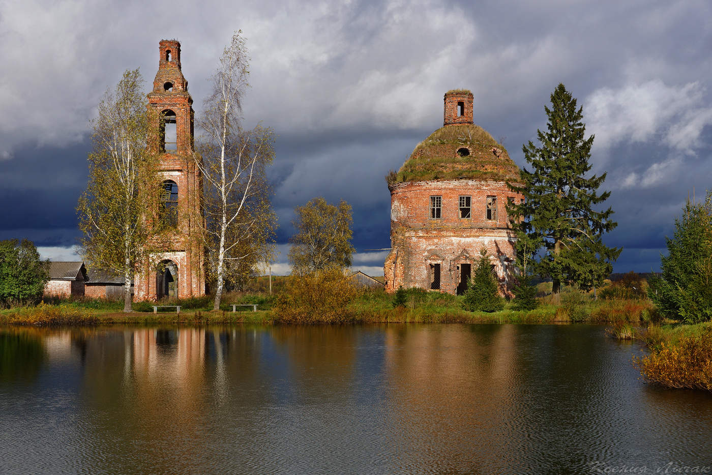 Осень Костромской храм