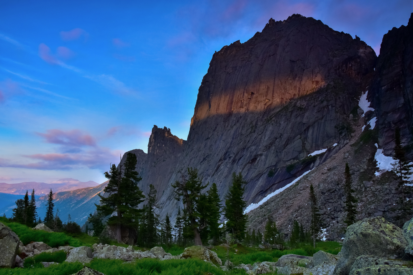 Ергаки в мае фото