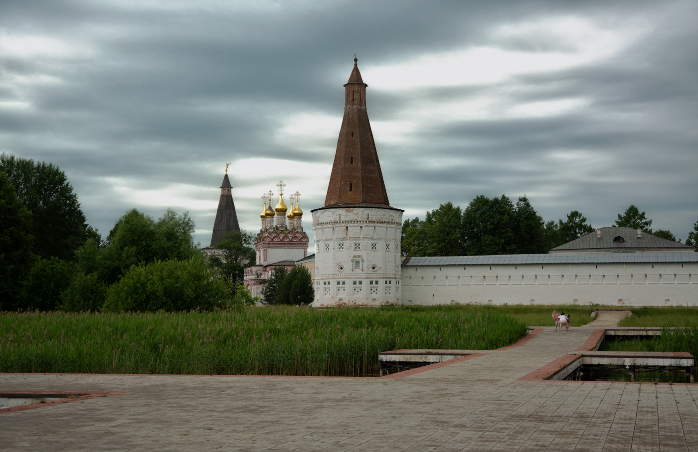 Иосифо Волоцкий монастырь пушки