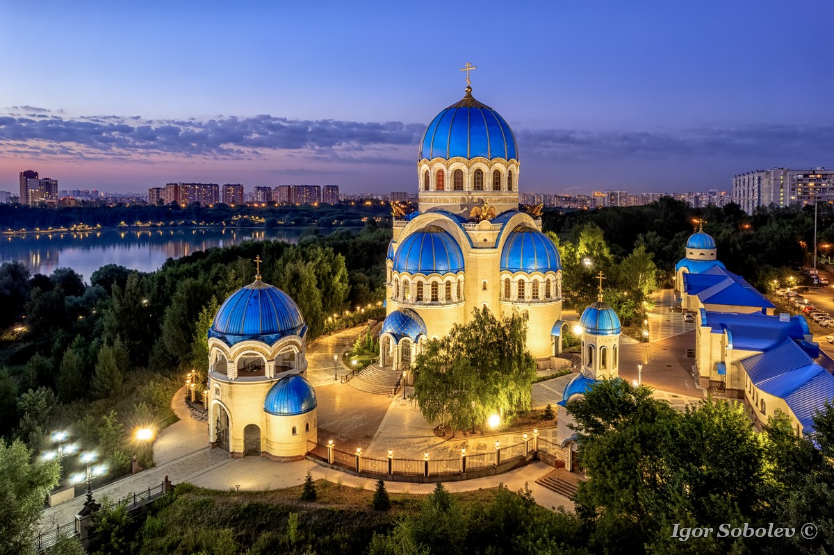 Останкинский пруд храм Троицы