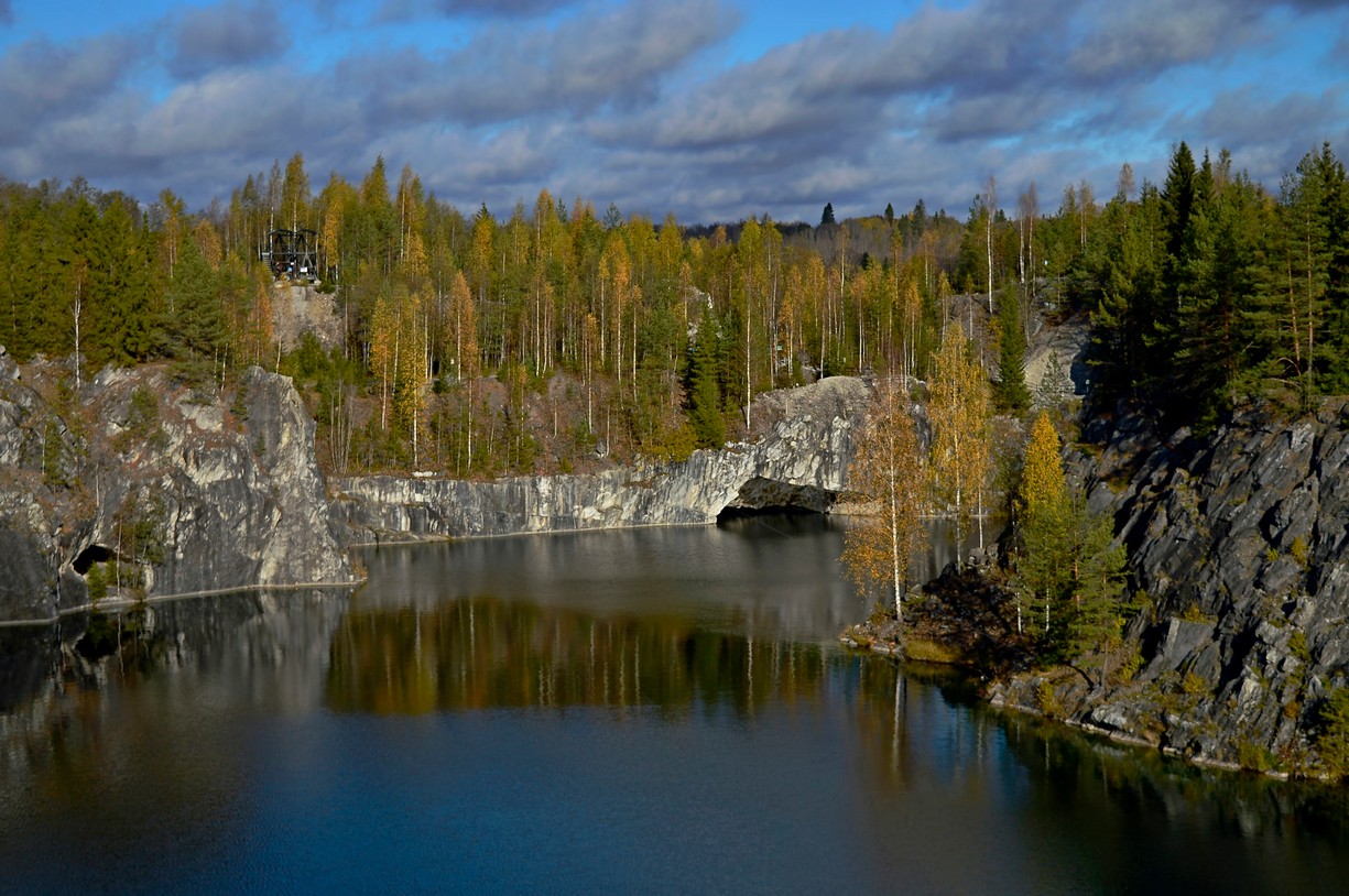 Мраморный карьер Рускеальские водопады