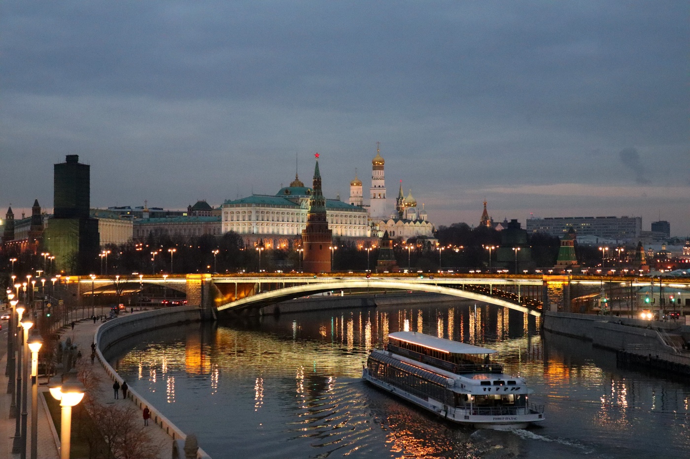 Вечерняя Москва фото