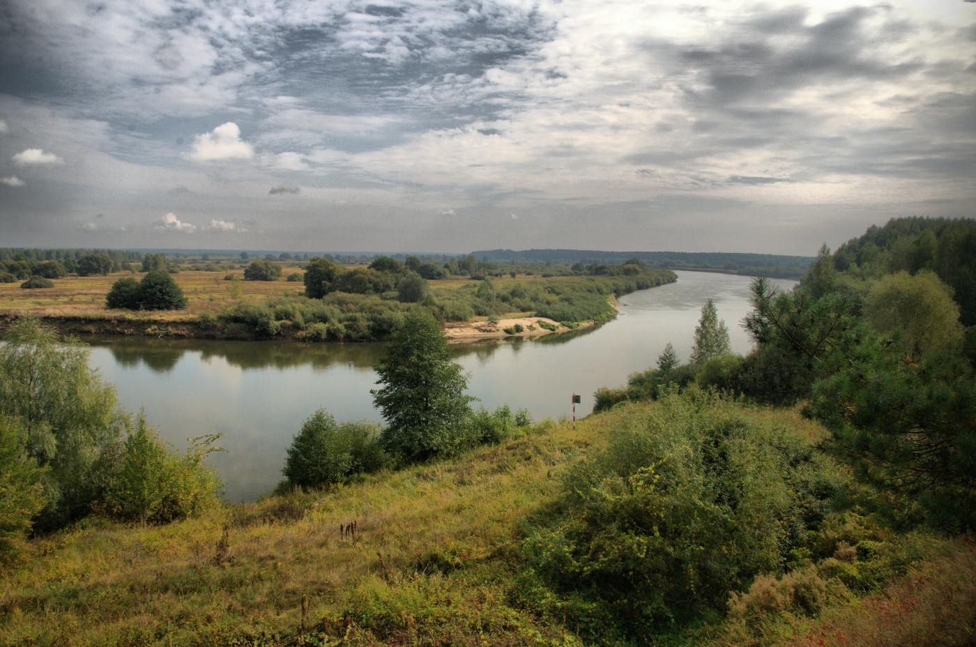 Река Днепр храм