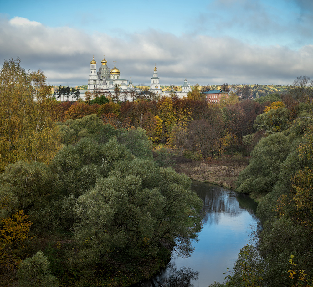 Новоиерусалимский монастырь осень