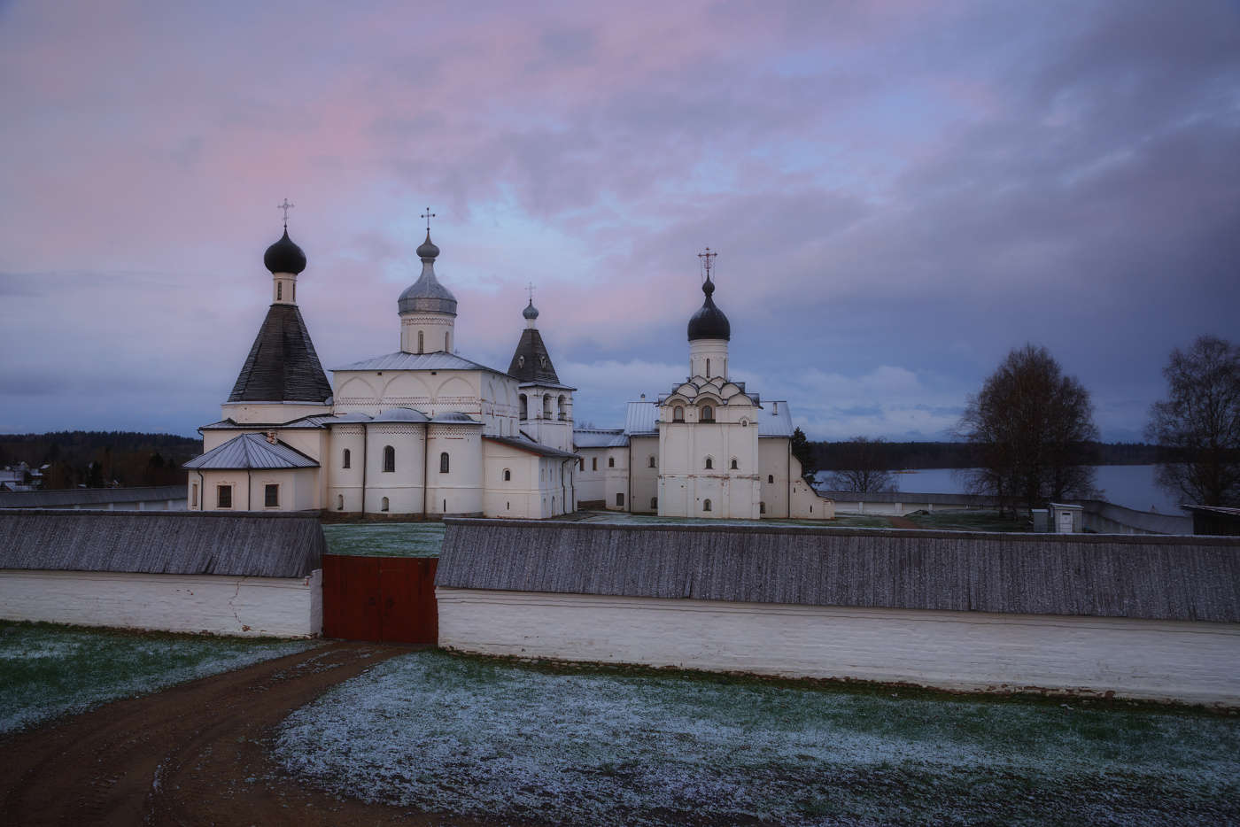 Вологда Кириллов Ферапонтово Белозерск книга