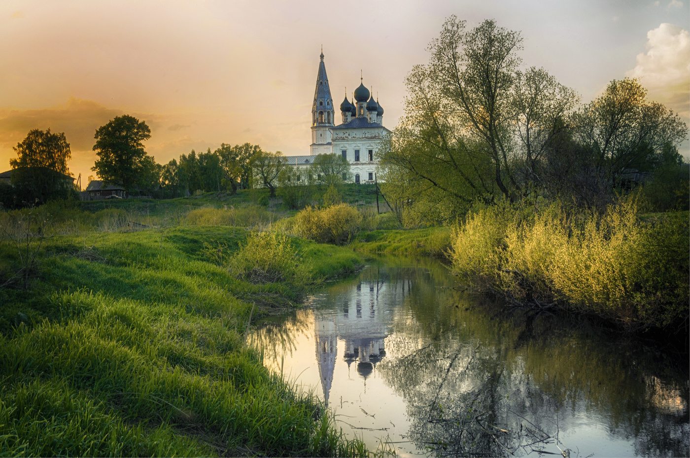 Церковь у реки Мурманск