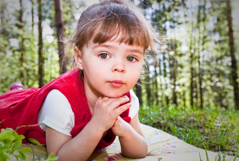 Девочку года слушать. Девочку года слушать. Ребенок девочка. Девочку года слушать. Девочка.