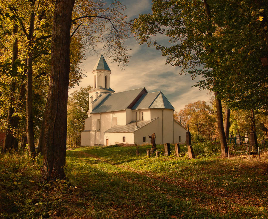 Великий Любень костел