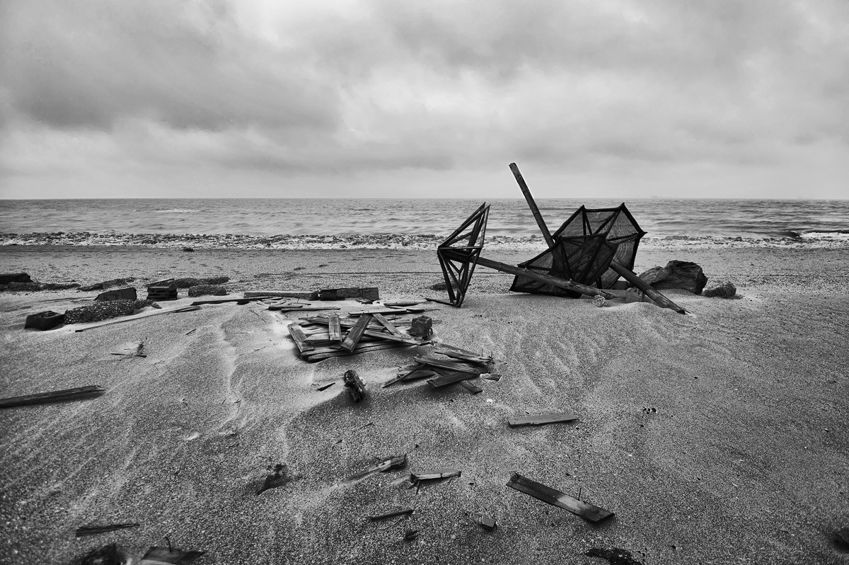 Море после шторма. После шторма. Берег моря после шторма. Картинки после шторма.