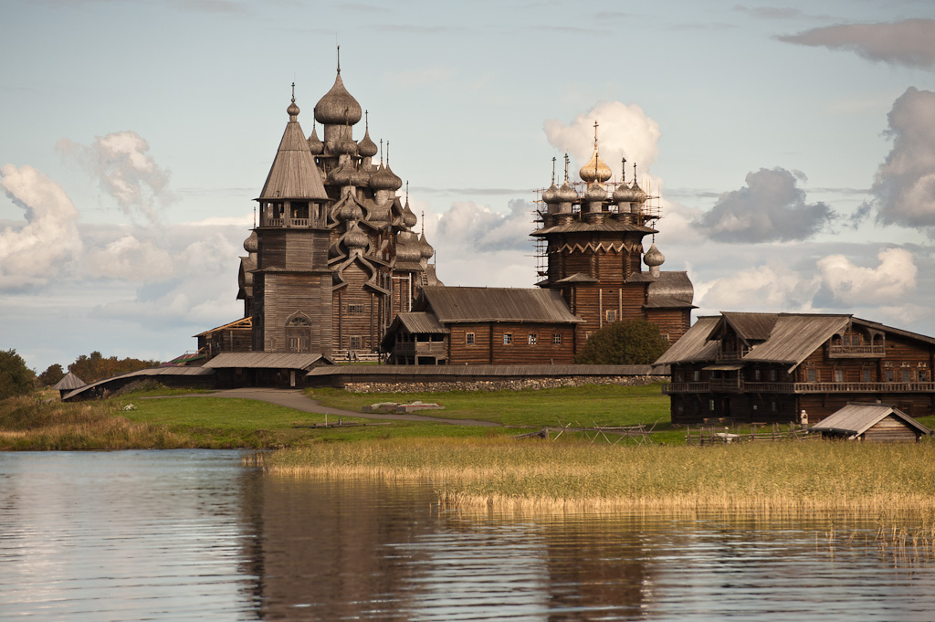 Деревянные церкви острова Кижи