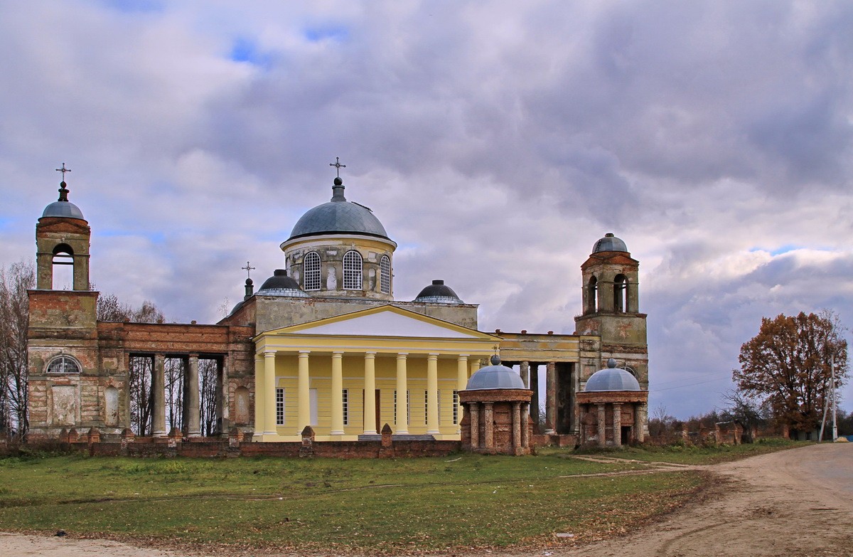 Церковь в ляличах фото