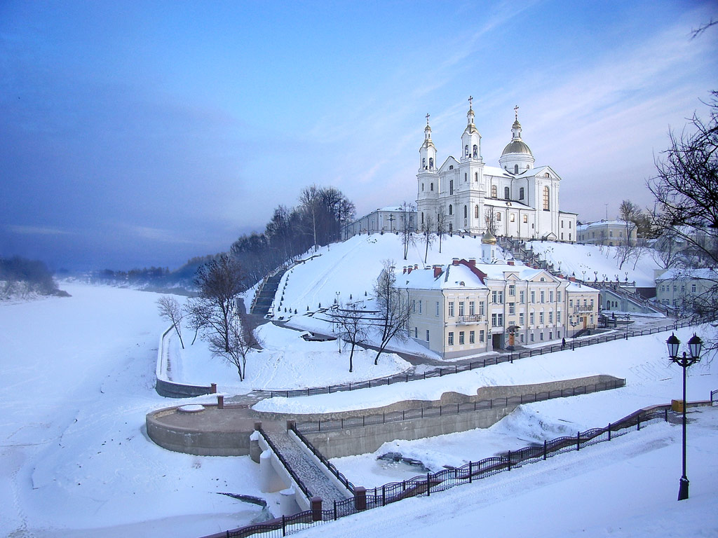 Успенский собор зимой фото