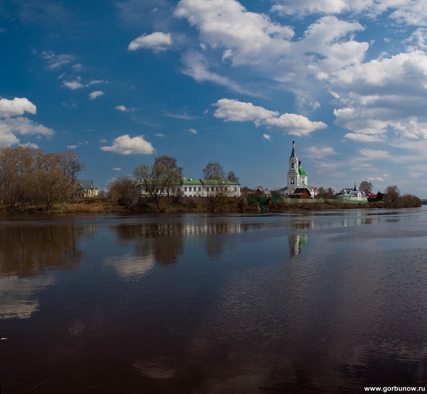 Фото твери в апреле