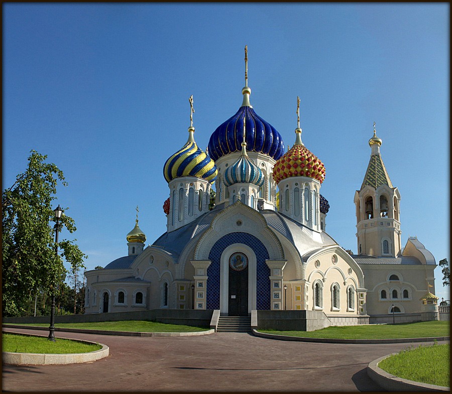 Православный храм в Переделкино