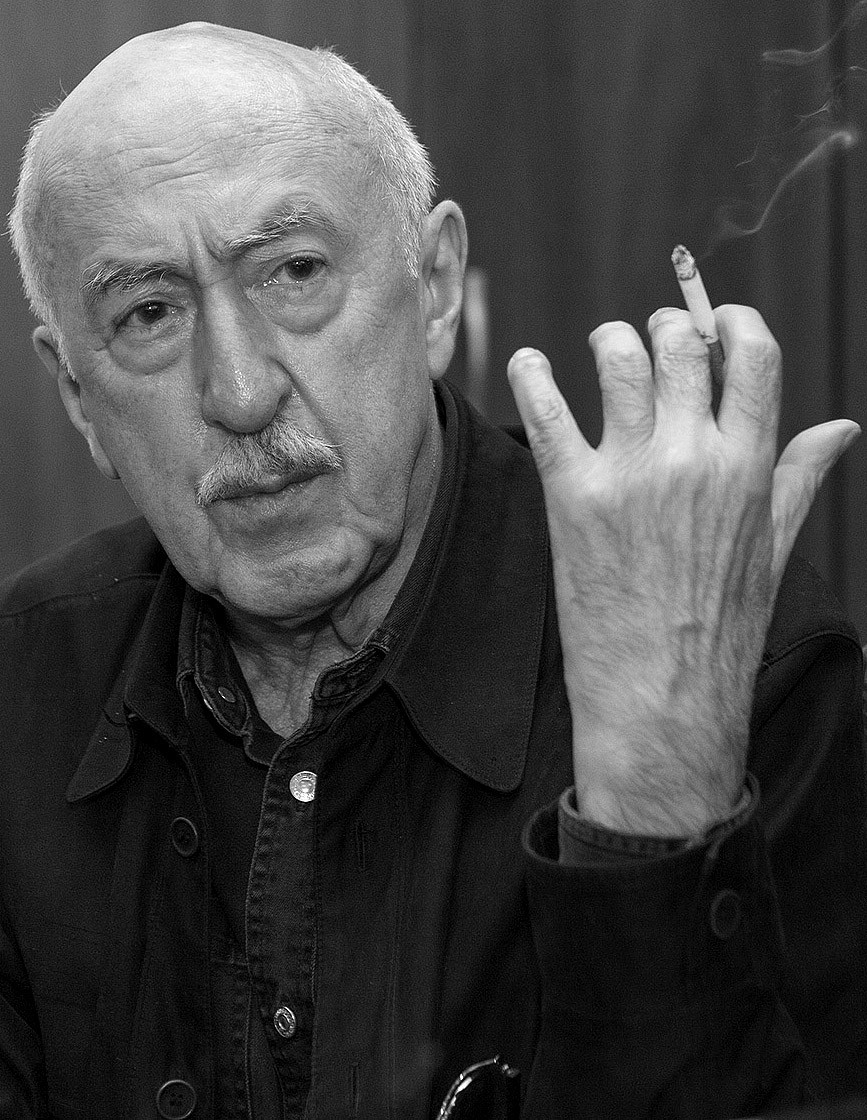 фильмы резо габриадзе фото. георгий чхеидзе грузия кинорежиссер. грузинский режиссер. резо чхеидзе режиссер. режиссер грузин современный.