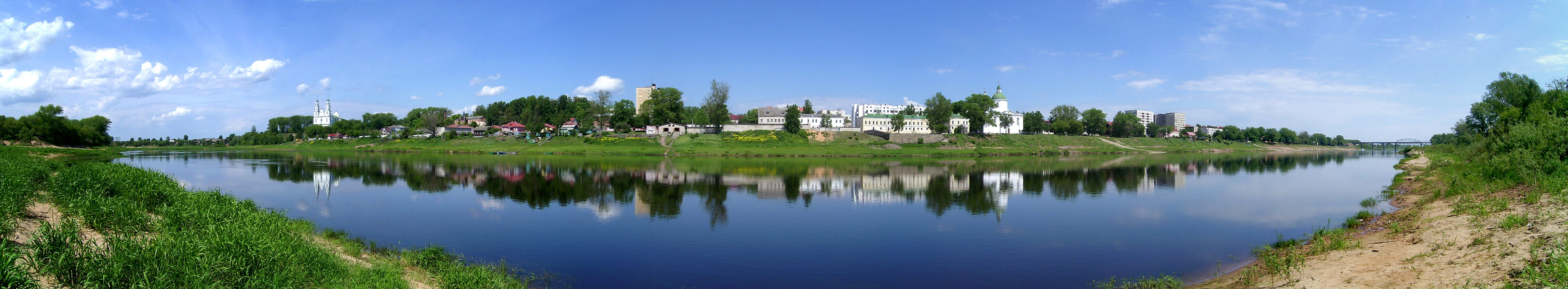 Собор в Полоцке на берегу реки