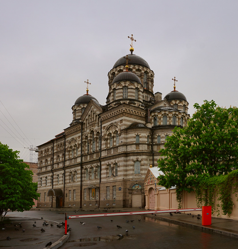 Иоанновский монастырь в санкт. Иоанновский монастырь в Санкт-Петербурге. Иоанн Кронштадтский монастырь Санкт-Петербург. Монастырь Иоанна Кронштадтского СПБ. Храм Иоанна Кронштадтского в Питере.