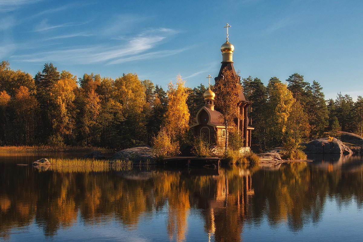 Церкви и храмы у воды