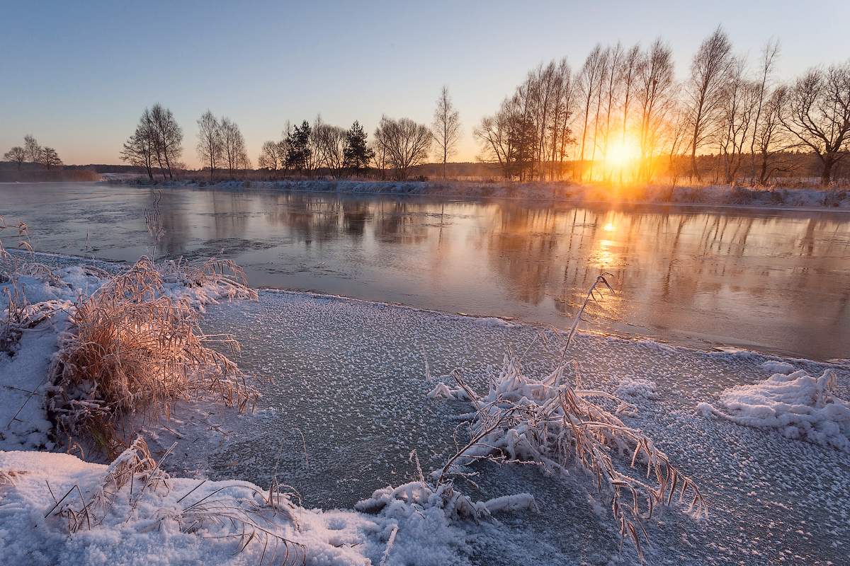 Фото зимнее утро на реке