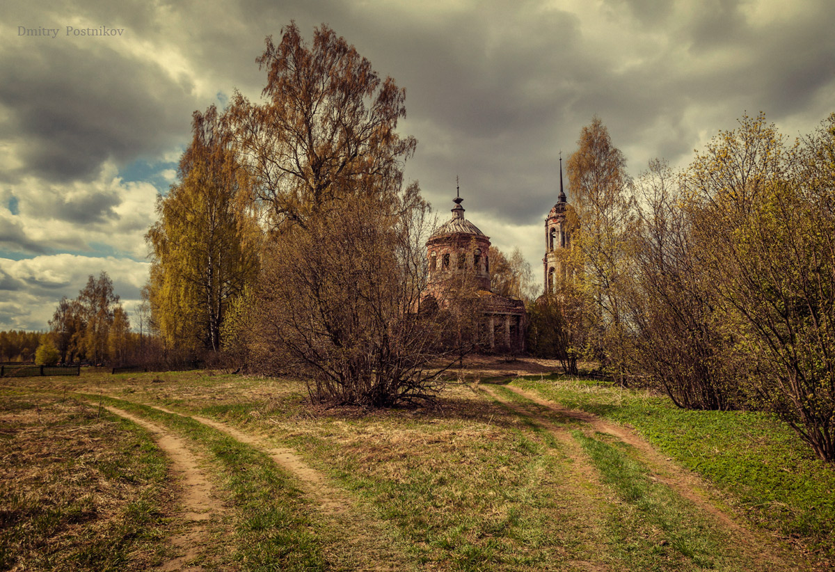 Осень в деревне храм