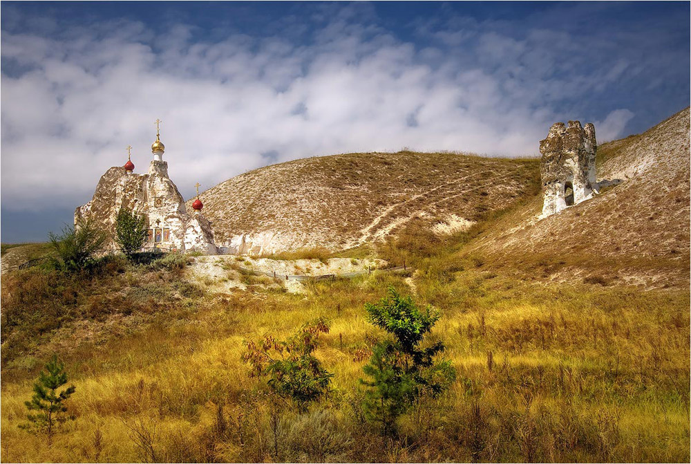 Спасский Костомаровский пещерный женский монастырь