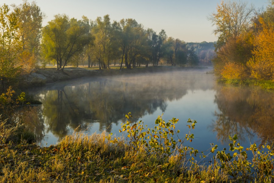 Осеннее утро на реке