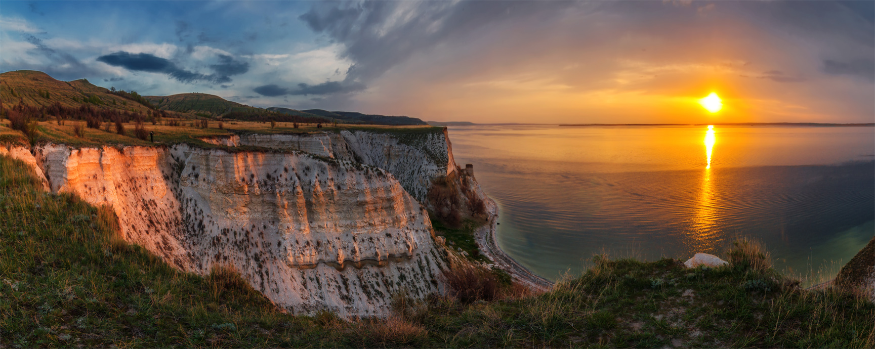 Утес степана разина саратов фото