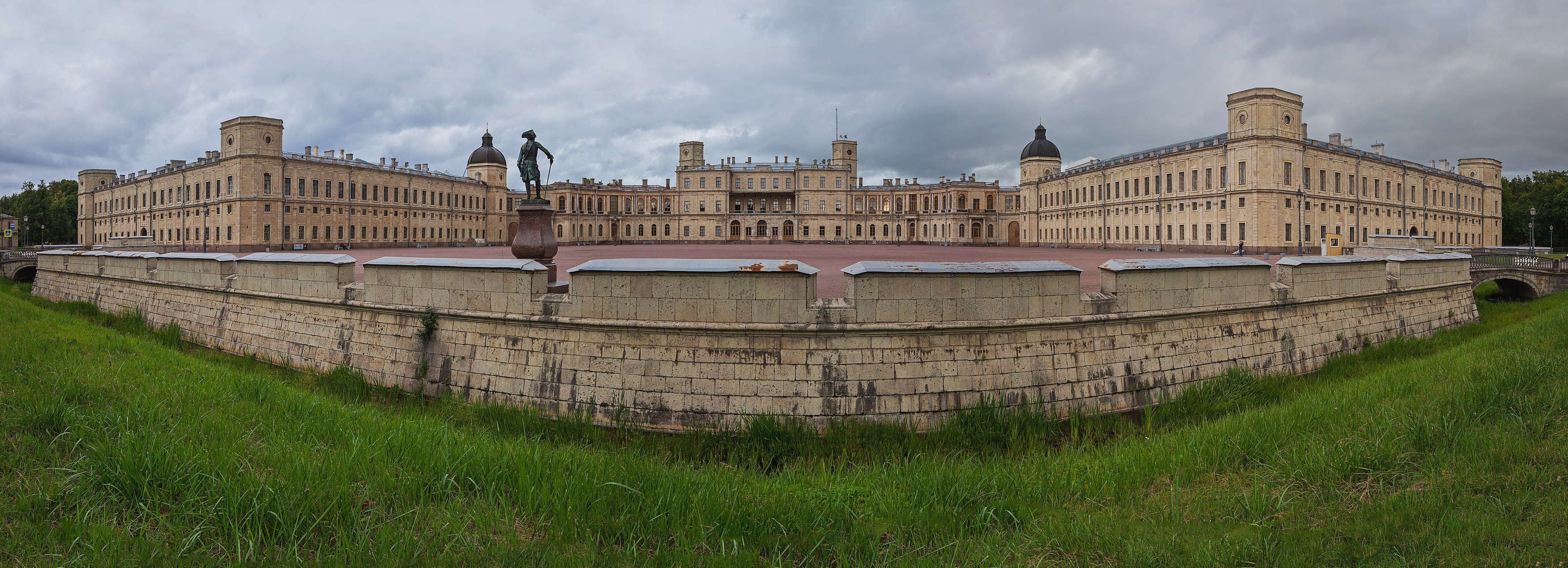 Гатчинский дворец ров