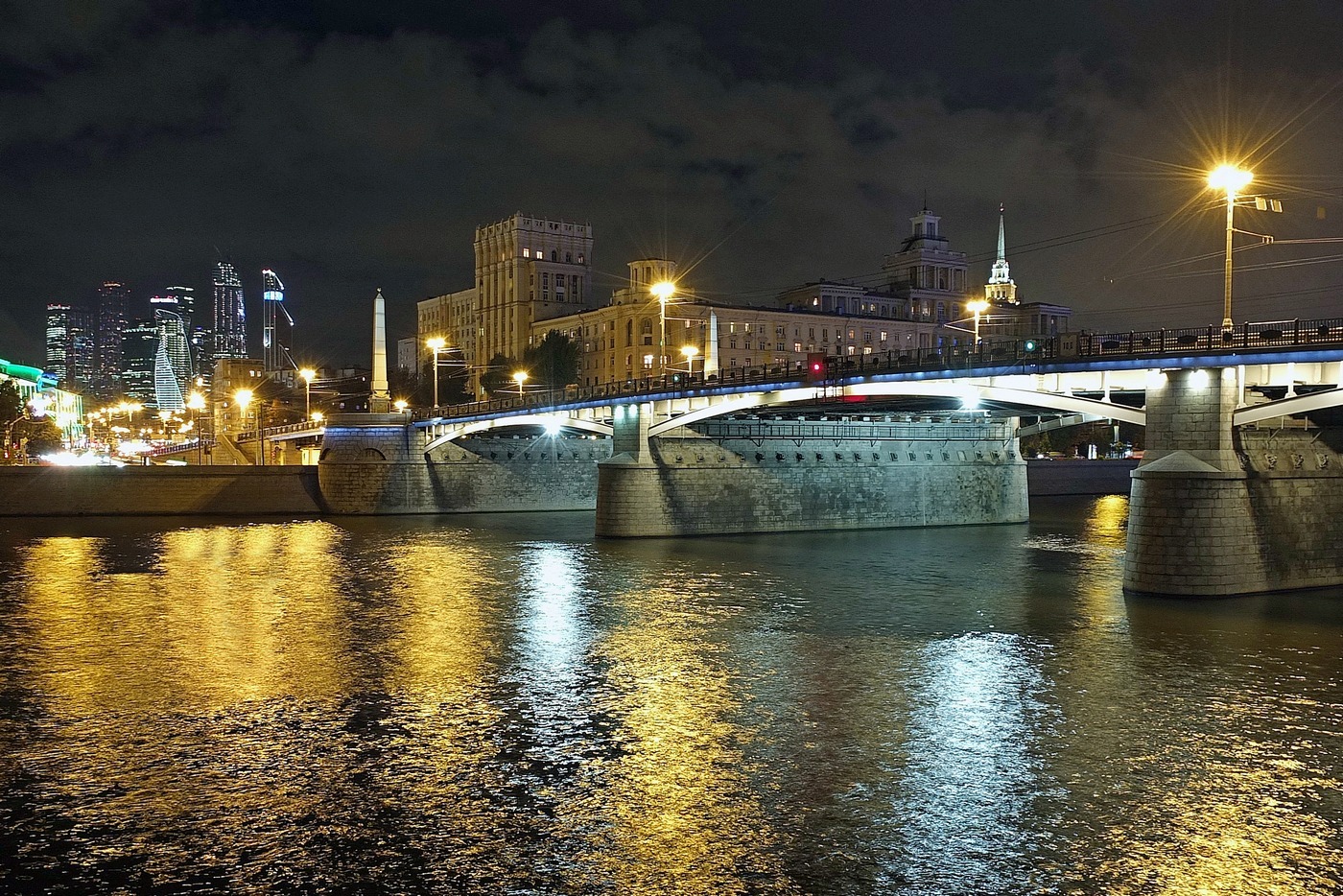 новоспасский мост в москве