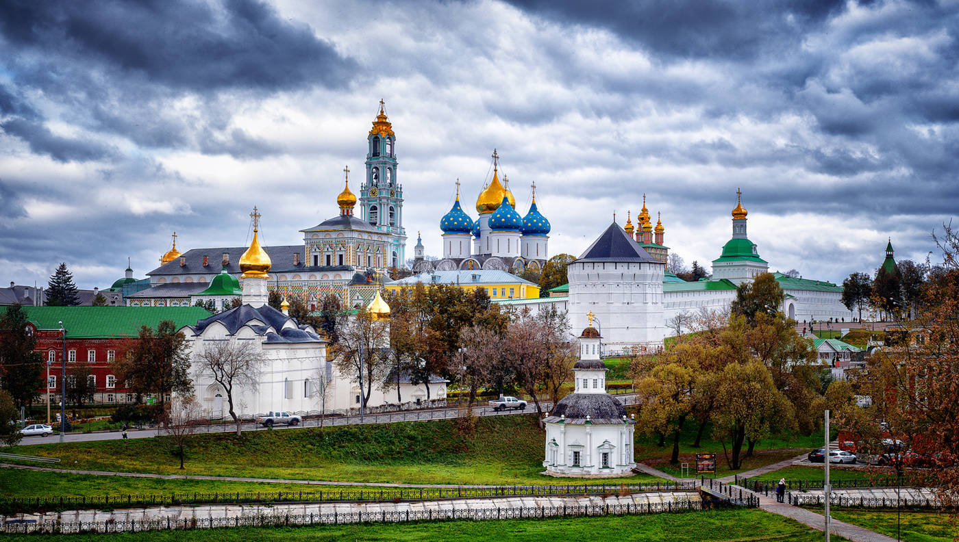 Сергиев посад москва. Троице-Сергиева Лавра Сергиев Посад. Лавра Сергия Радонежского Сергиев Посад. Свято Троицкий монастырь Сергия Радонежского. Троицкий монастырь Сергия Радонежского Сергиев Посад.