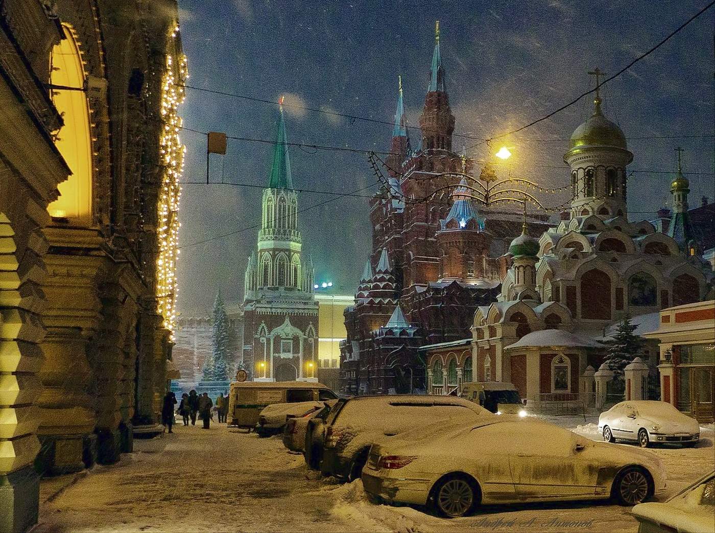 улицы москвы с церковью