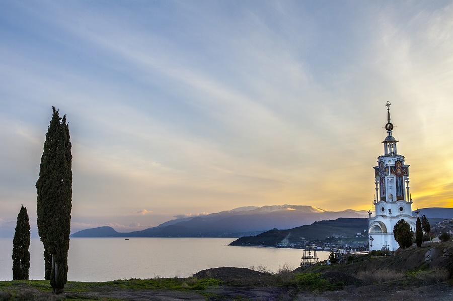 Алупка Малореченское храм Маяк