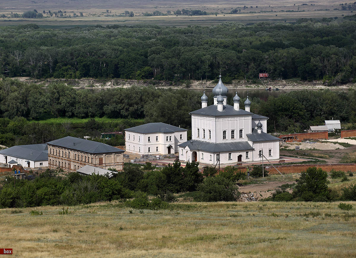 Погода в клетском районе волгоградской. Свято-Вознесенский Кременской монастырь. Кременской Вознесенский мужской монастырь. Кременский монастырь Волгоградская область. Клетский район Вознесенский Кременской монастырь.