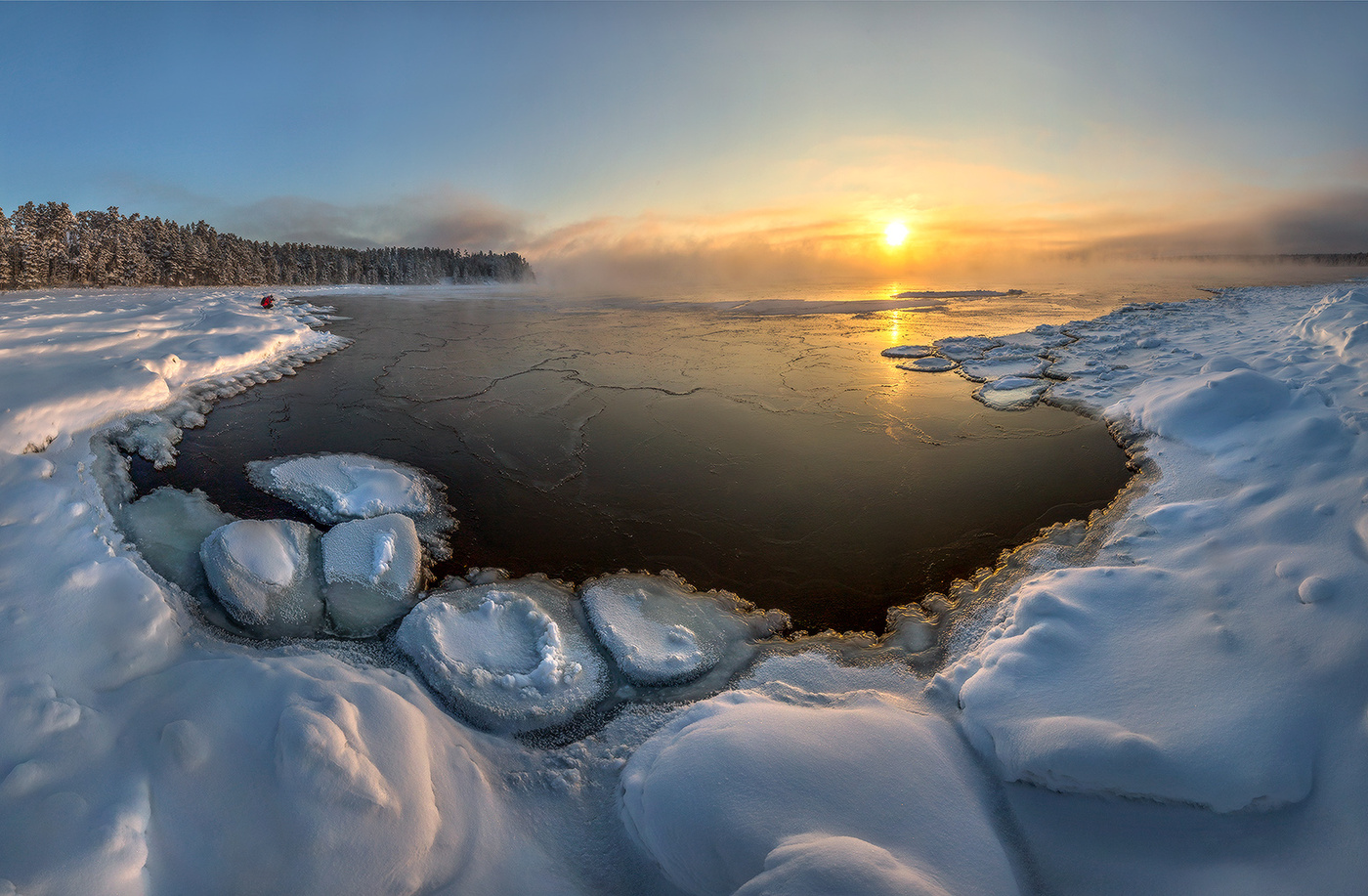 Лед на Ладожском озере