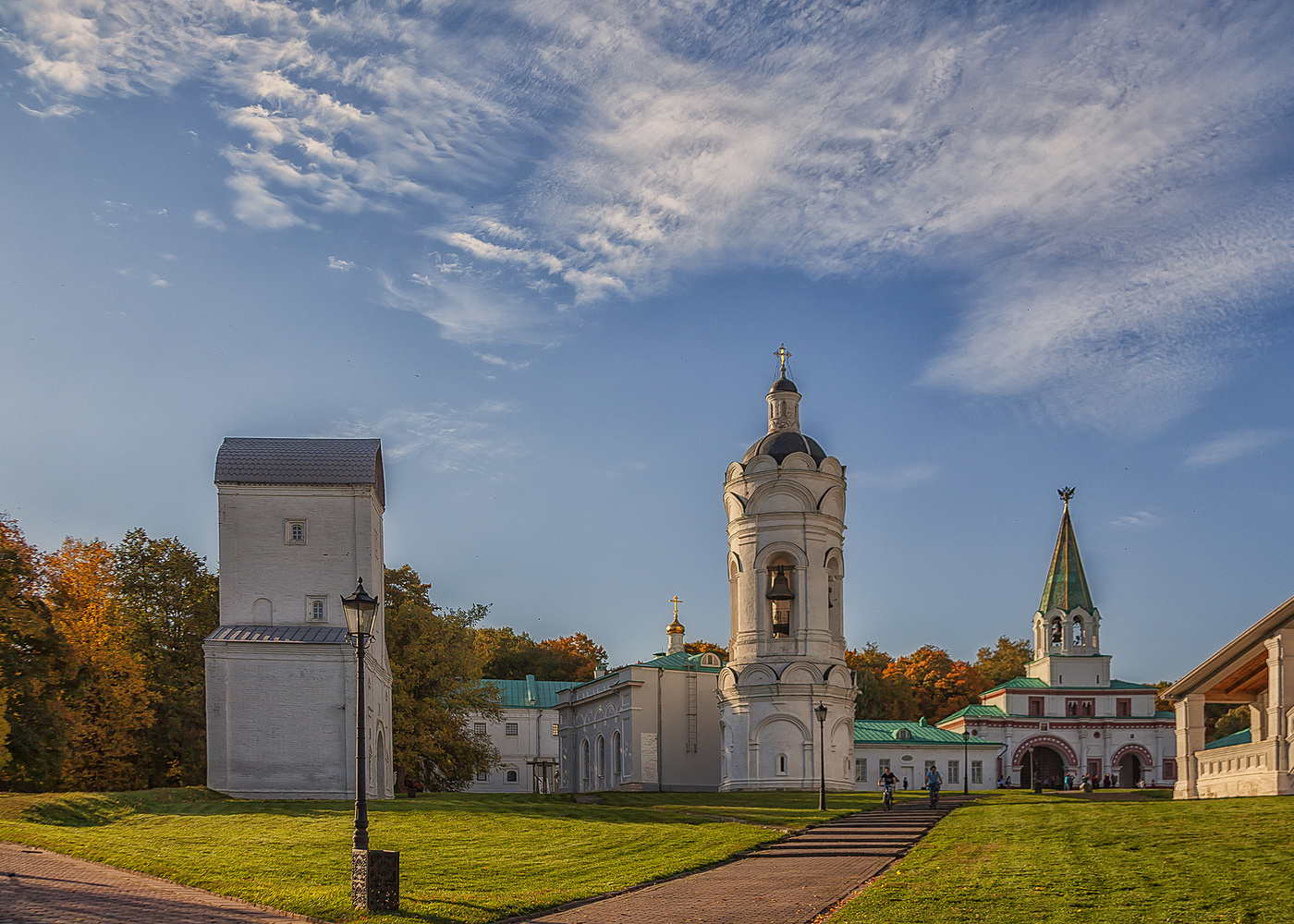 Осень храм Коломна