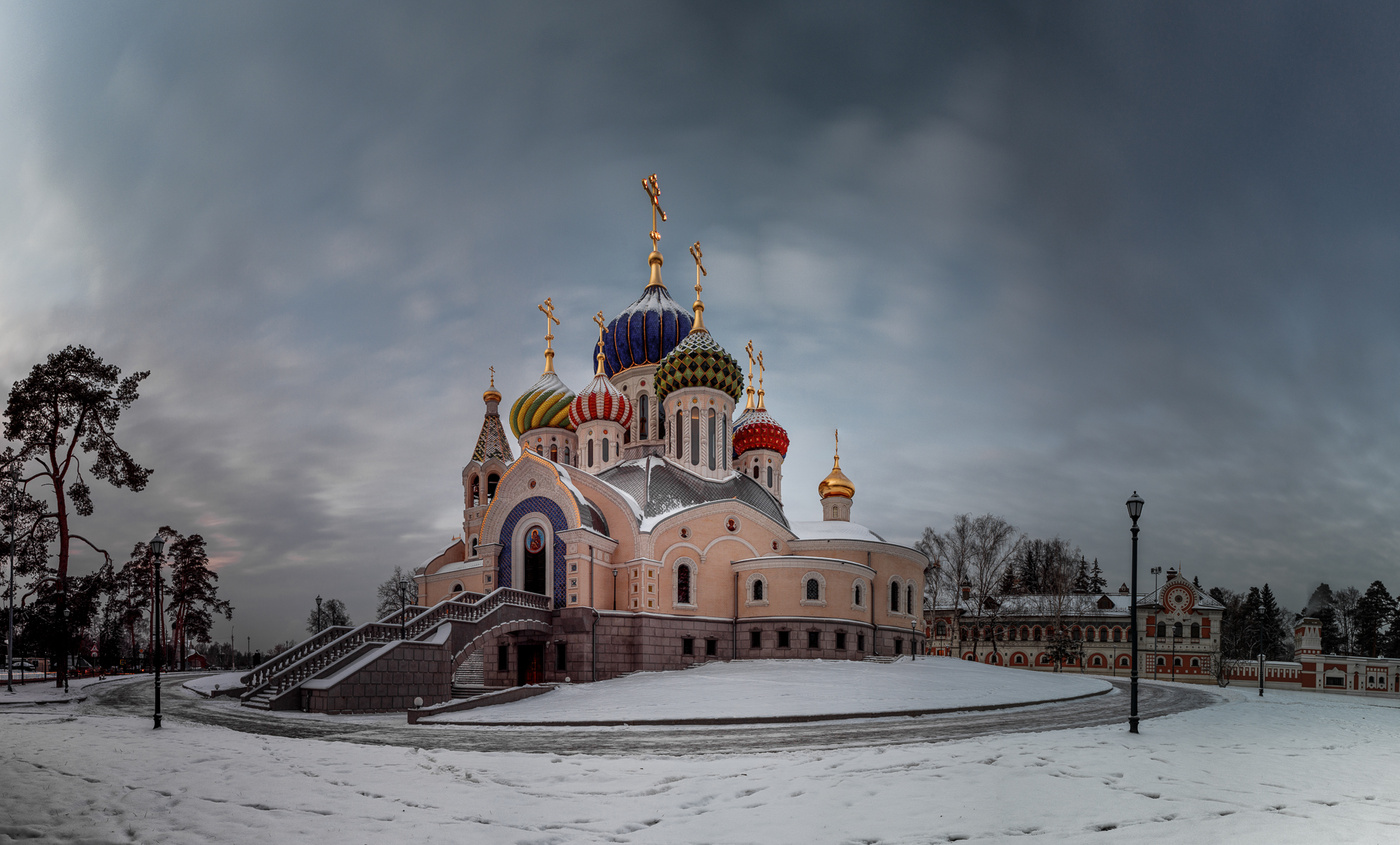 Храм Игоря Черниговского сверху