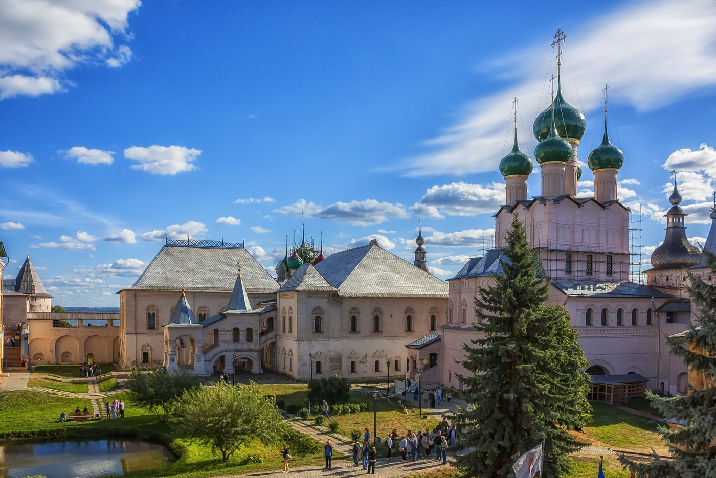 Митрополичья резиденция. Митрополичий двор в Ростове Великом. Ростовский Кремль Ростов Великий. Ростовский Кремль (музей-заповедник). Ростовский Кремль золотое кольцо.