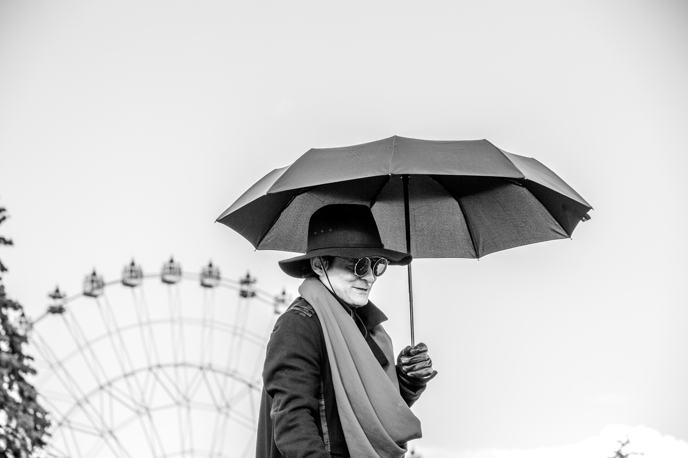 Человек с зонтом