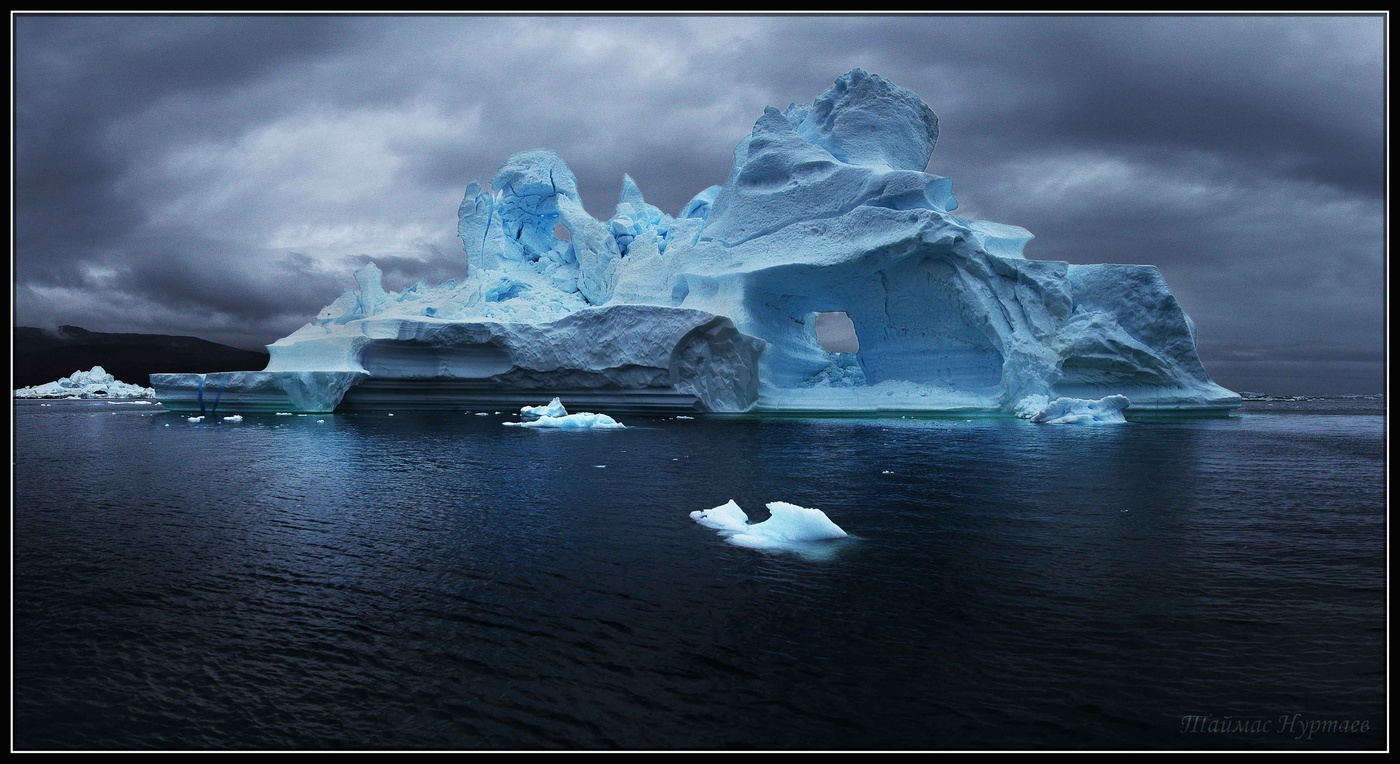 Ледник гидросфера. Аллея айсбергов в Атлантическом океане. Аезберг Атлантический океан. Ледники Атлантического океана.