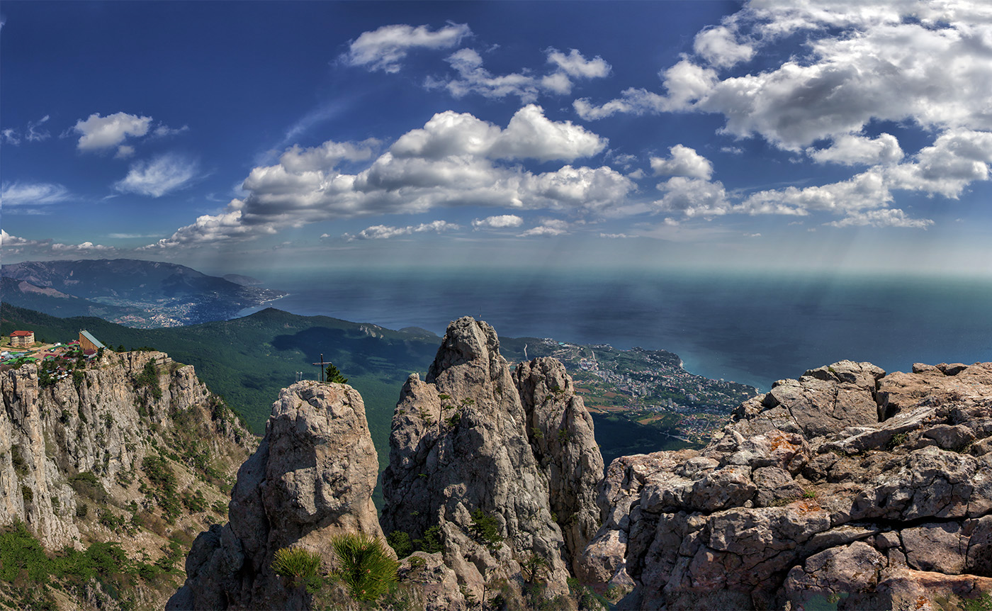 Ай край. Крым природа ай Петри. Скала ай Петри. Вид с горы ай Петри. Гора ай Петри вид с моря.