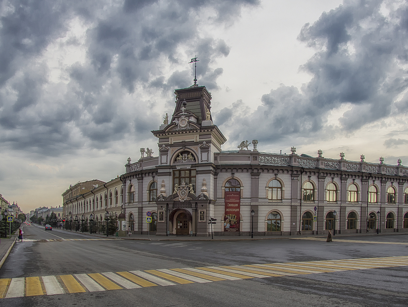 Казанский архитектурный. Kazan архитектура. Архитектура улиц Казани. Красивая архитектура улиц Казани. Архитектура Казани прогулка.