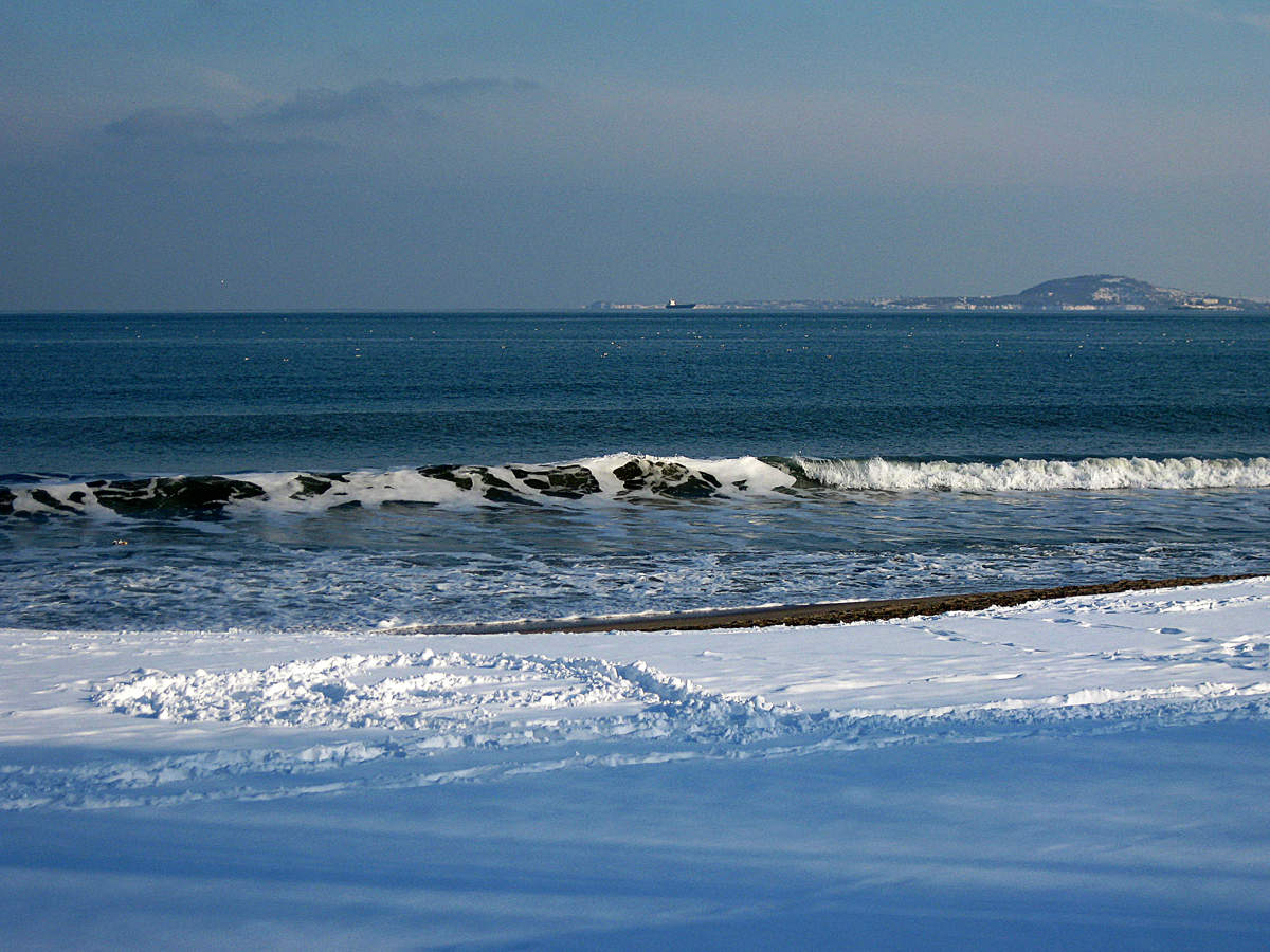 Море зимой