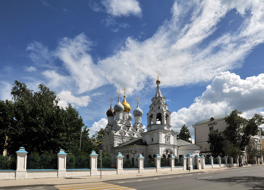 Храм в Пыжах в Москве