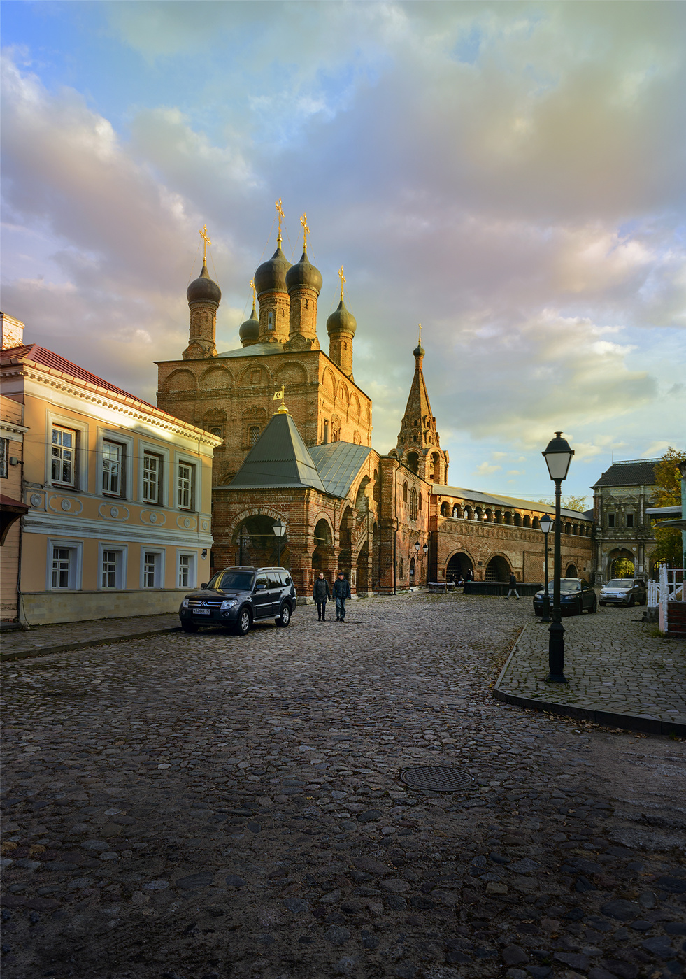 Крутицкое подворье в Москве метро