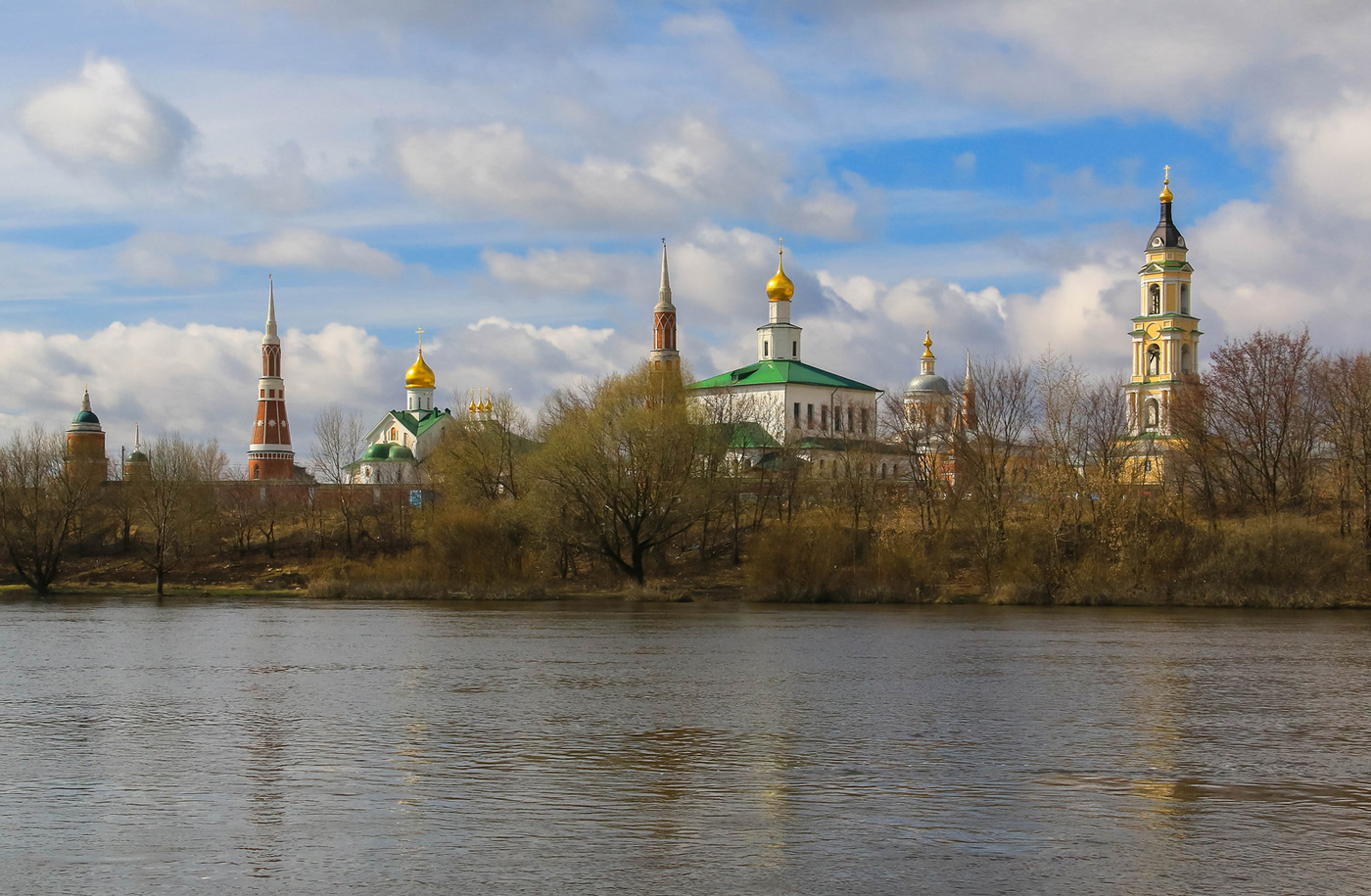 Старо голутвин монастырь фото