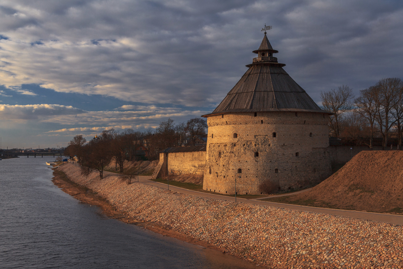 плоская башня псковского кремля