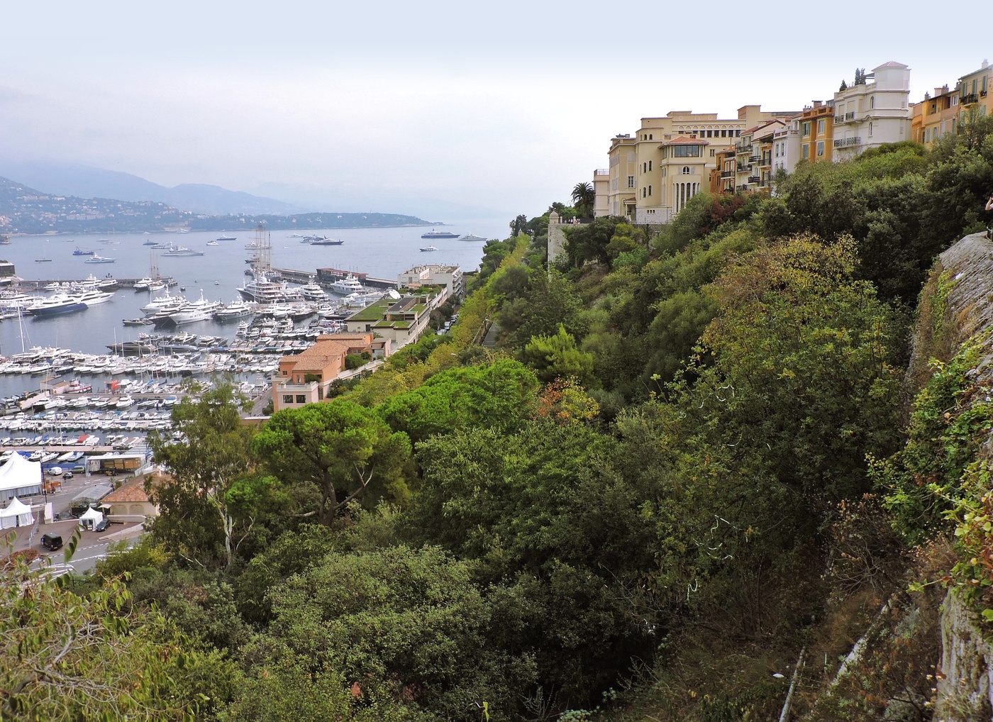 Monaco s. Монако виды. Монако залив. Рельеф Монако. Монако Мон Ажель.