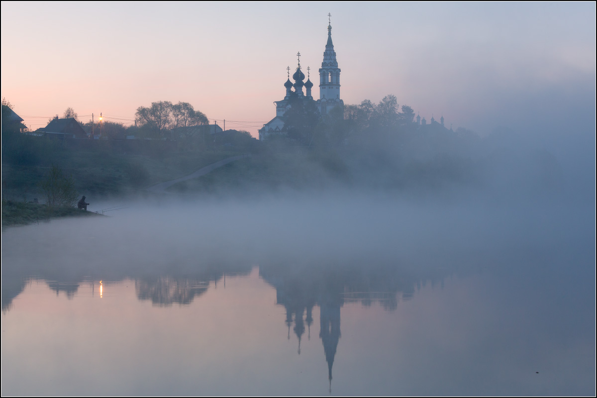 храм в тумане