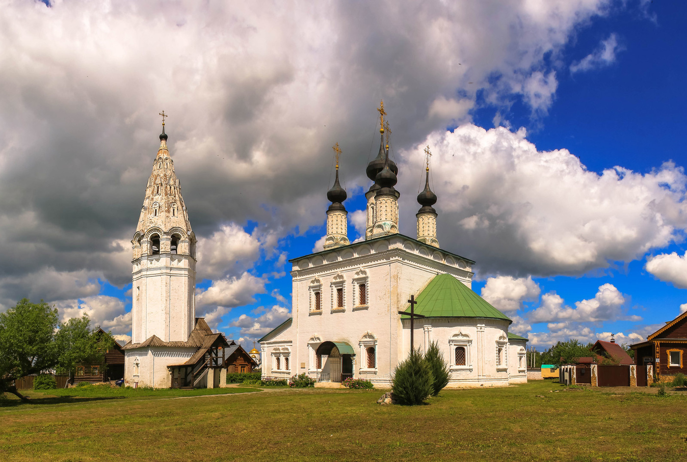 Суздаль фото. Суздальский Александровский монастырь. Достопримечательности Суздаля Александровский монастырь. Александровский мужской монастырь в Суздале. Вознесенская Церковь Суздаль.