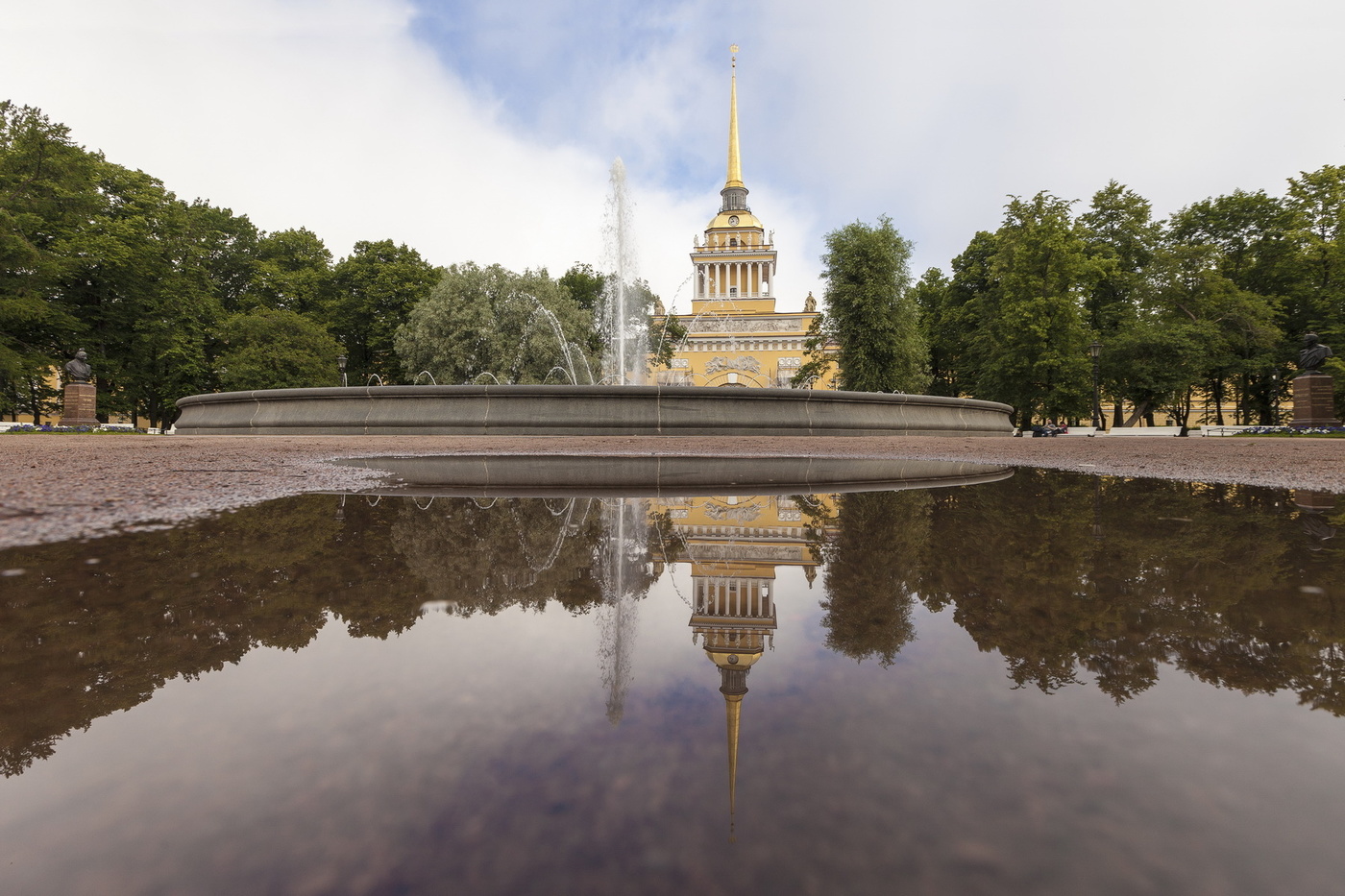 противоречия всегда отражение в воде санкт петербург фото панорамой
